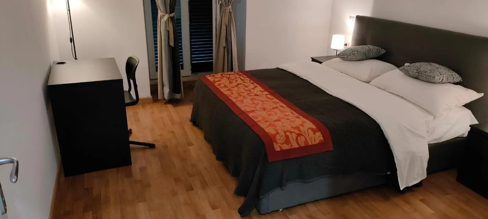 B&B Lorenzo 7Hillsrome Bed & Breakfast