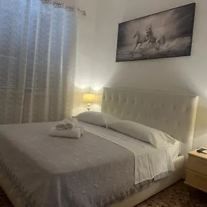 Bed & Breakfast Turistico Di Fuoco C, Rome