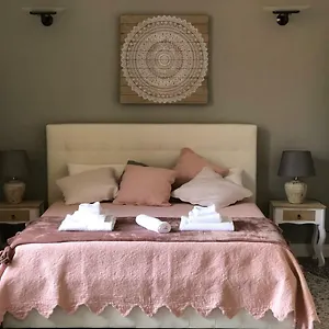  Konukevi Monti Luxury